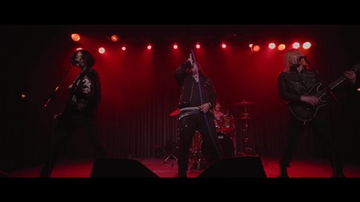 Burn Your Heartのジャケット写真