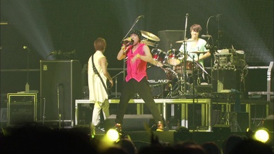 Brand-new days (Live-2012 Summer Tour -RUN ! RUN ! RUN !-@Saitama Super Arena, Saitama)のジャケット写真