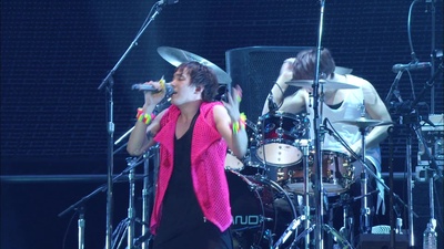 PAPER PLANE (Live-2012 Summer Tour -RUN ! RUN ! RUN !-@Saitama Super Arena, Saitama)のジャケット写真