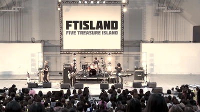 Rock'n'roll (Live-2011 Special Event -FIVE TREASURE ISLAND-@Yomiuri Land, Tokyo) Front Cover