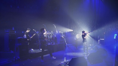 Black Chocolate (Live 2013 FNC KINGDOM -Fantastic & Crazy-Part2@Nippon Budokan, Tokyo)のジャケット写真