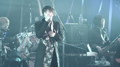 In the Rain (Live-2015 Solo Concert -Merry 302 MHz-@PACIFICO Yokohama, Kanagawa) Front Cover