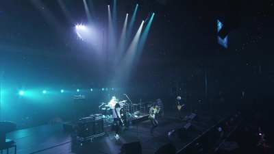 Introduction (Live 2013 FNC KINGDOM -Fantastic & Crazy- Part1@Nippon Budokan, Tokyo)のジャケット写真