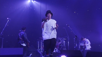 Time To (Live 2013 FNC KINGDOM -Fantastic & Crazy-Part1@Nippon Budokan, Tokyo) Front Cover