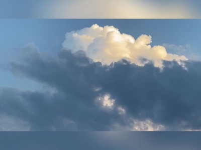 EARTHのジャケット写真