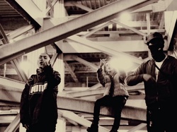 Fuck Errbody (feat. Yvng Patra)