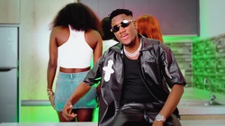 Big Drip (feat. JIZZLE)