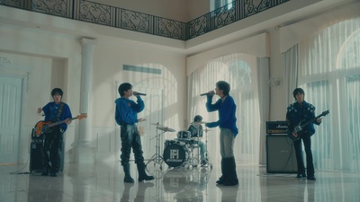 SOMEBODY HELP ME Front Cover